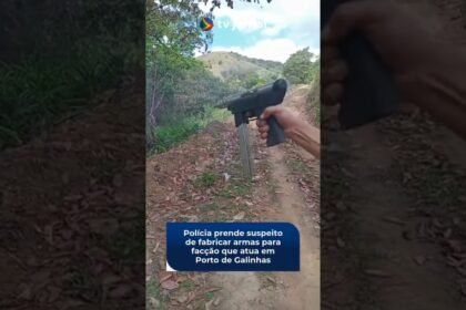POLÍCIA PRENDE SUSPEITO DE FABRICAR ARMAS PARA FACÇÃO QUE ATUA EM PORTO DE GALINHAS ! POLÍCIA PRENDE SUSPEITO DE FABRICAR ARMAS PARA FACÇÃO QUE ATUA EM PORTO DE GALINHAS !