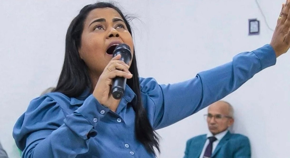 Cantora evangélica Ana Clézia morre aos 38 anos e deixa trajetória na música gospel